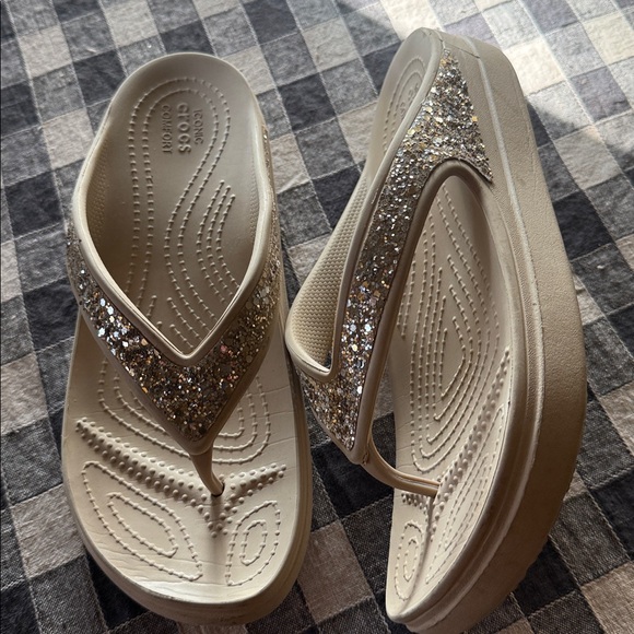CROCS Shoes - Crocs Sloane Glitter Platform Flip-Flop Sandal (Women)size 8